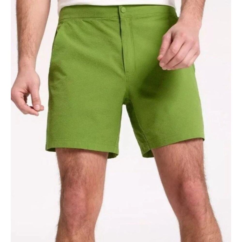 NWT VRST Green Pulse Seersucker 6" Resort Performance Shorts Men's Size Small